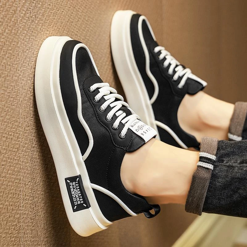 白底黑面男鞋春秋款休闲板鞋潮牌高级感厚底增高四季黑白鞋子潮鞋