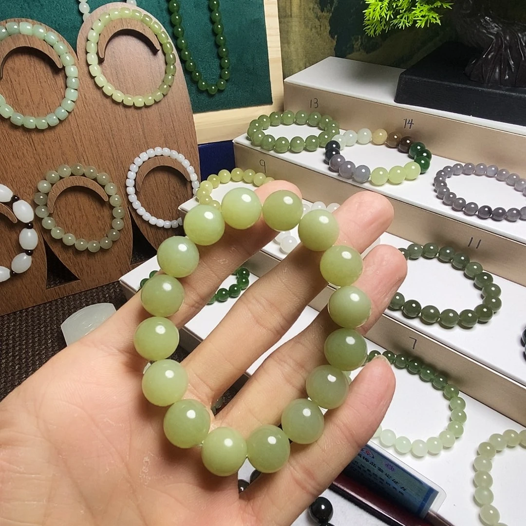 和田玉未镶嵌手链