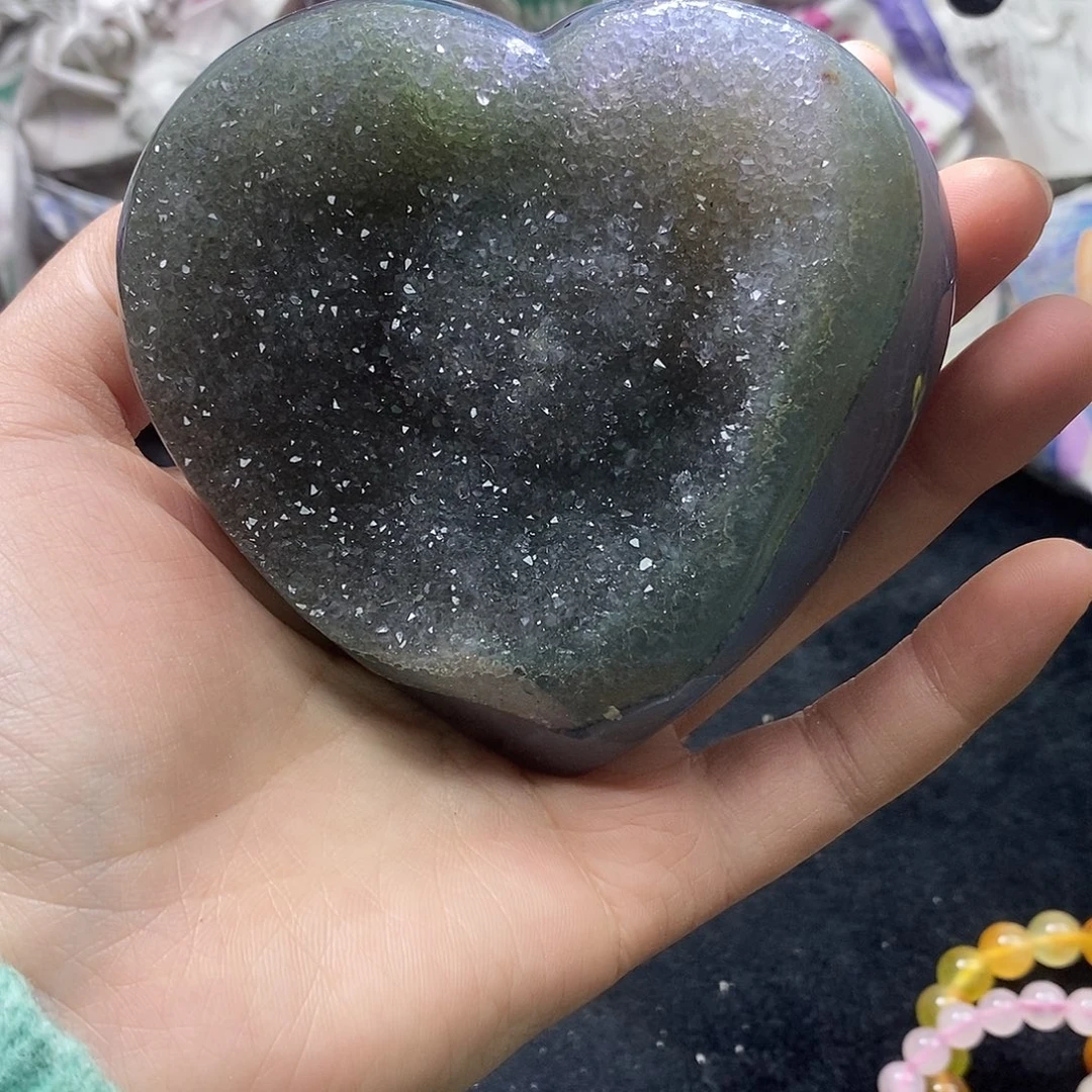 紫晶未镶嵌大型摆件（非配饰）