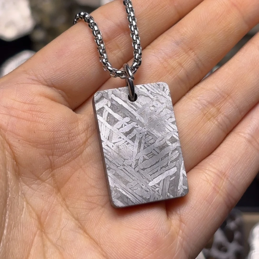 驾***傅铁合金新疆阿勒泰铁陨