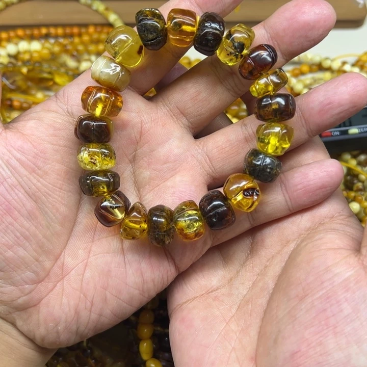 琥珀未镶嵌珠宝奇石