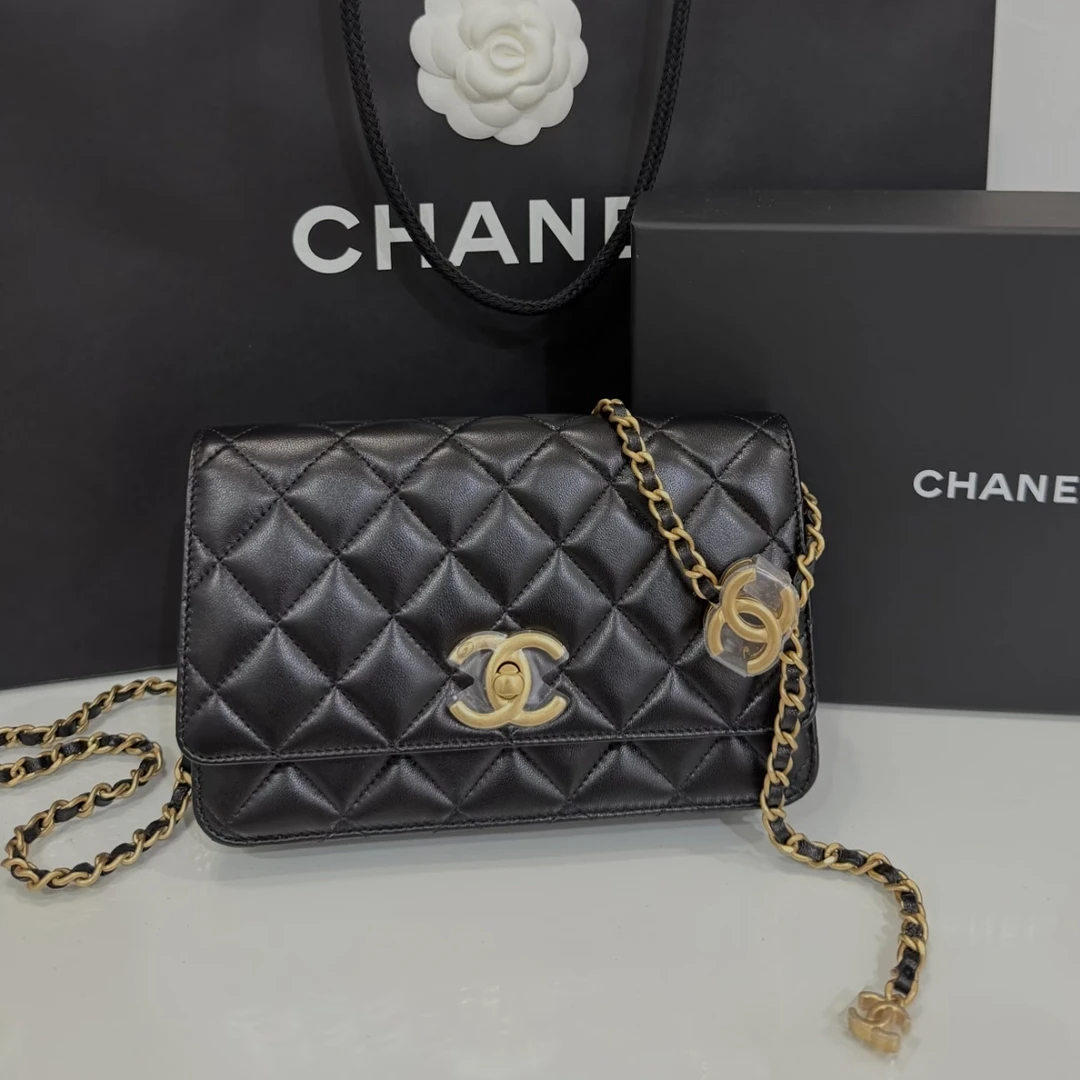 未使用 Chanel/香奈儿 青奢荟/25b黑金调节扣woc斜挎包/80911