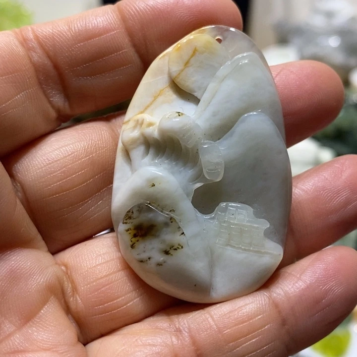 蛇纹石玉未镶嵌挂坠