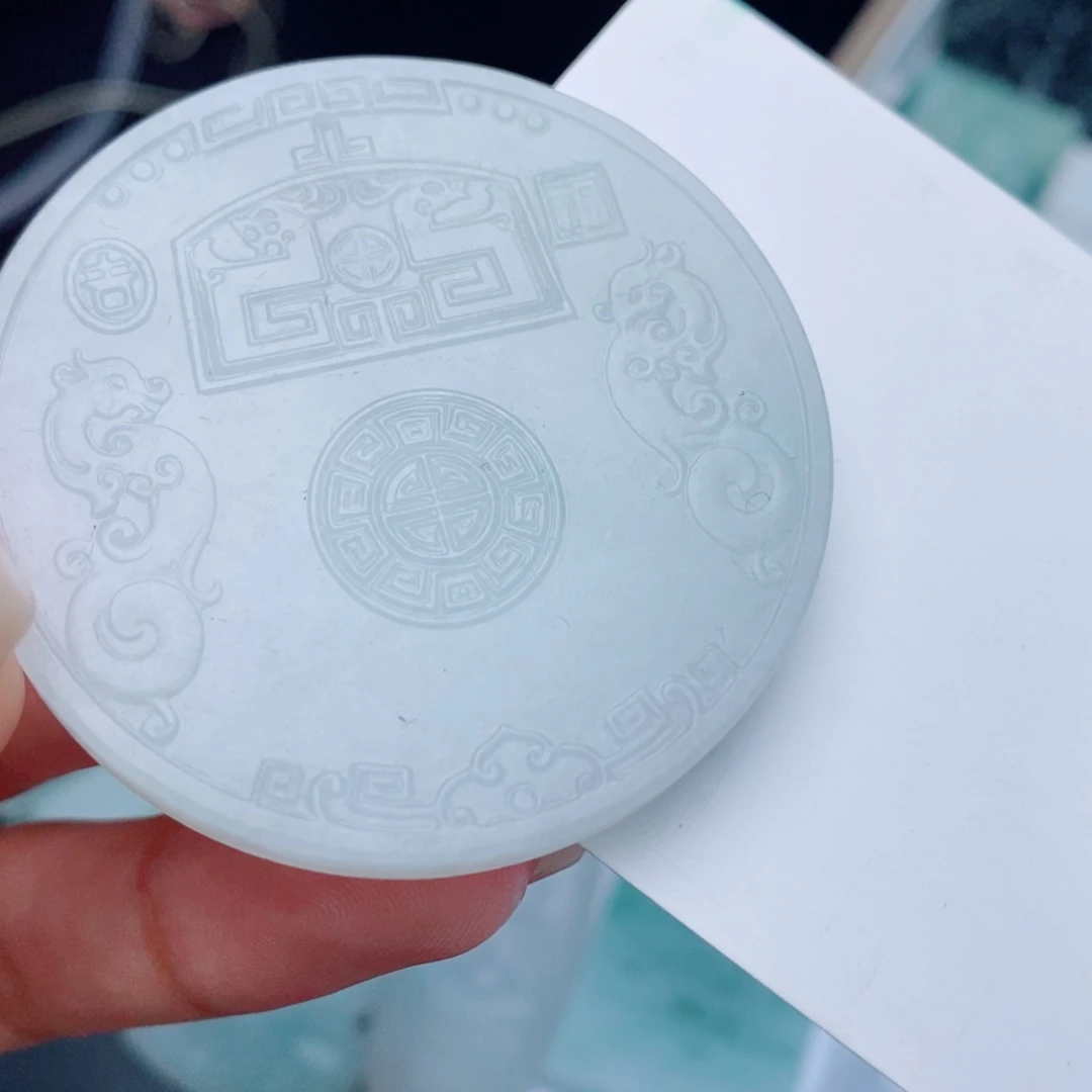 未镶嵌吊坠定制翡翠