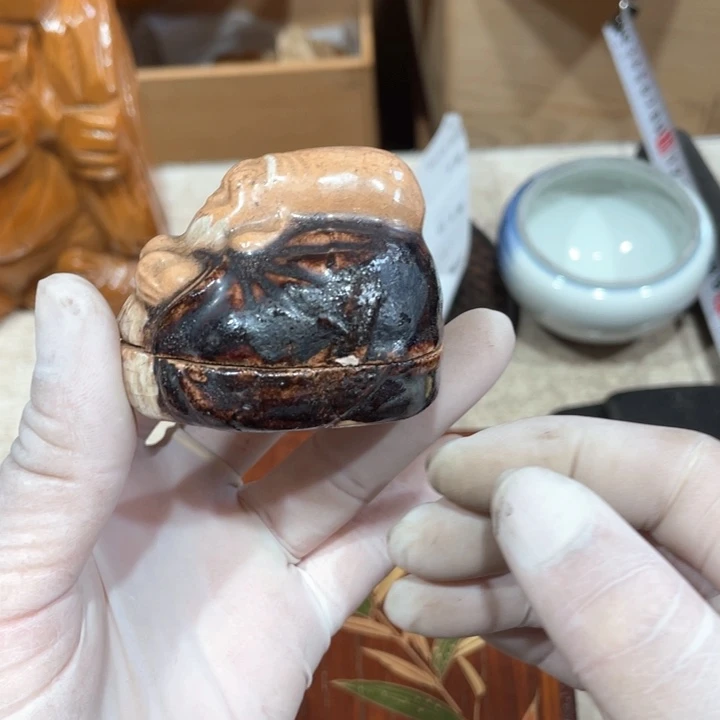 丁**儿新亿阁祝福大家新年快乐