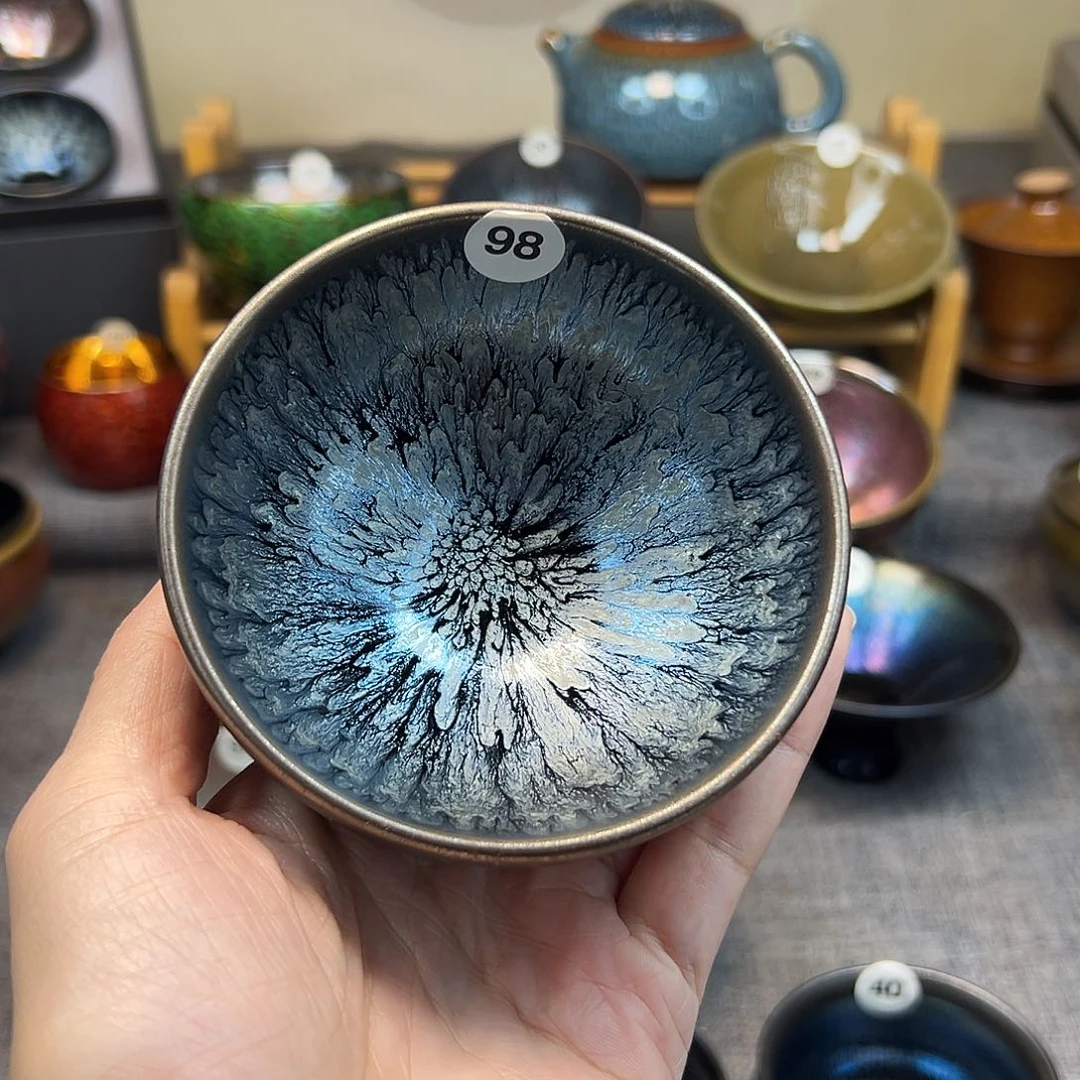 茶盏百花釉滴波体