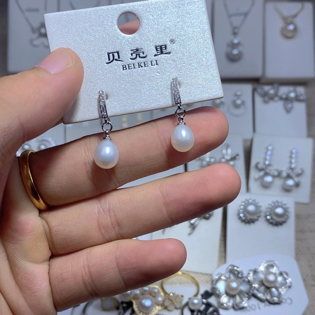 未镶嵌耳饰淡水珍珠