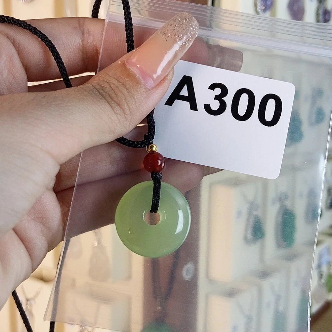 玛瑙/玉髓颈饰合金