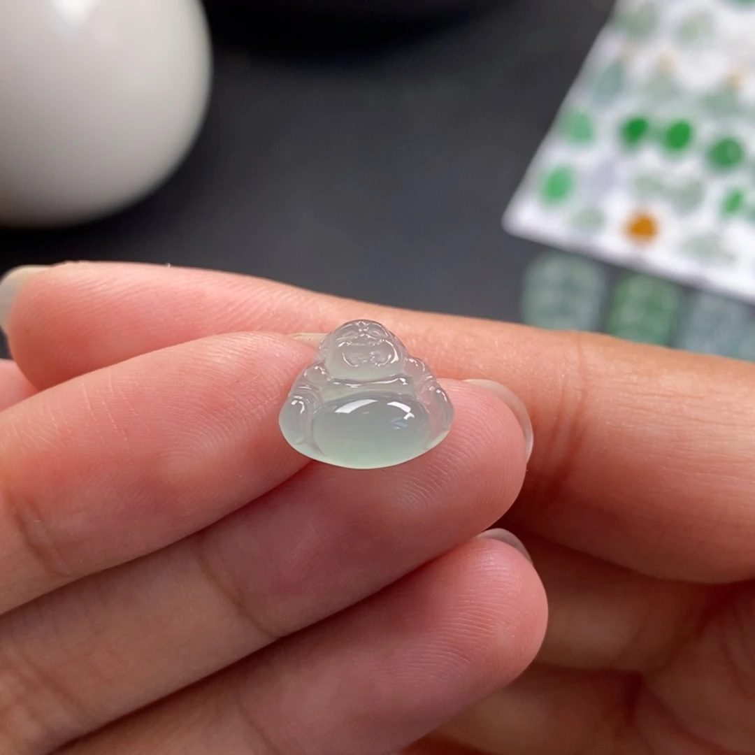 翡翠散珠晴底小佛公