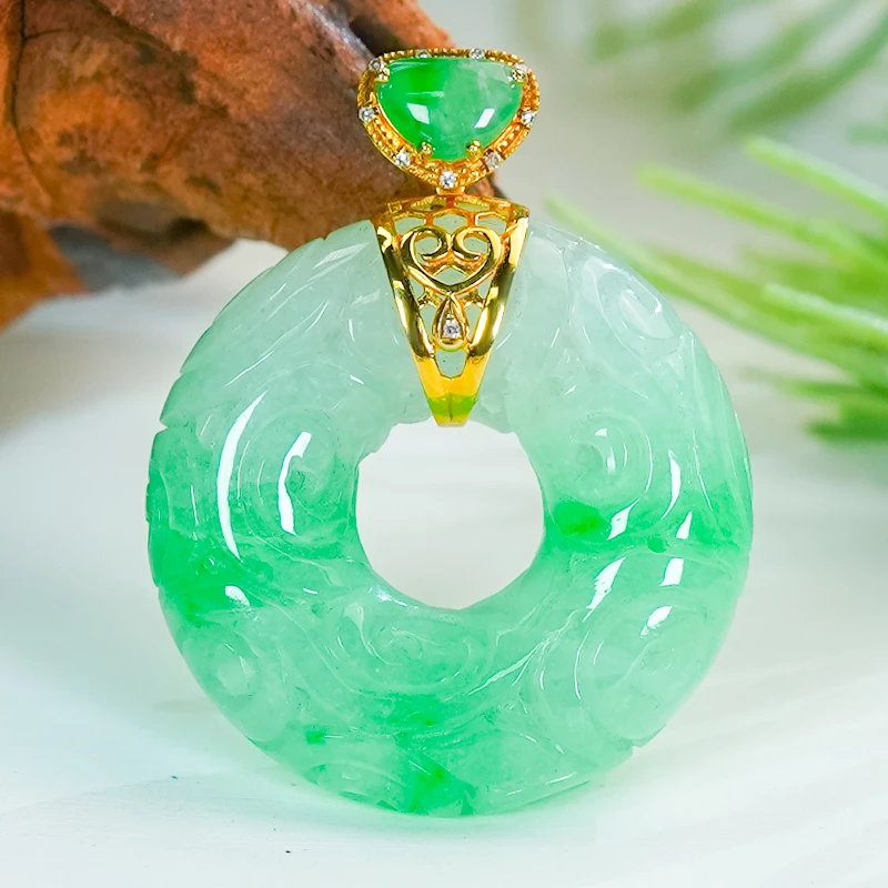 18K金镶嵌精致龙纹设计爱心天然冰飘花翡翠A货甜甜圈单吊坠
