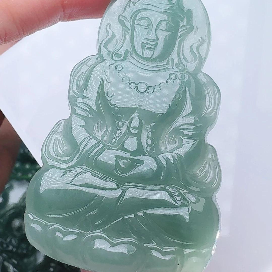 翡翠未镶嵌颈饰天然的A货翡翠多样性发其一