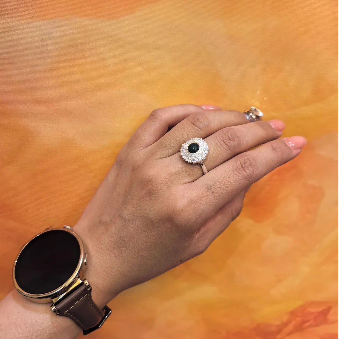 铁合金仿水晶戒指 24号绿色青舍开口可调节戒指气质镶嵌时尚