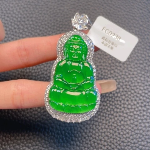 【闪购商品】颈饰银S925镶嵌翡翠