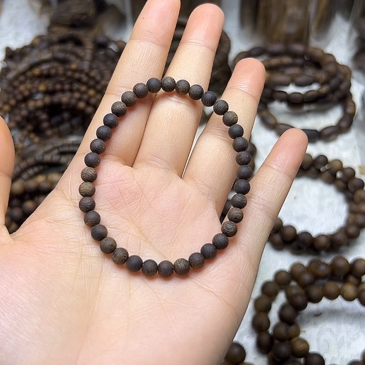 手串沉香得****?奇楠卡5黑油王沉水多样性发一