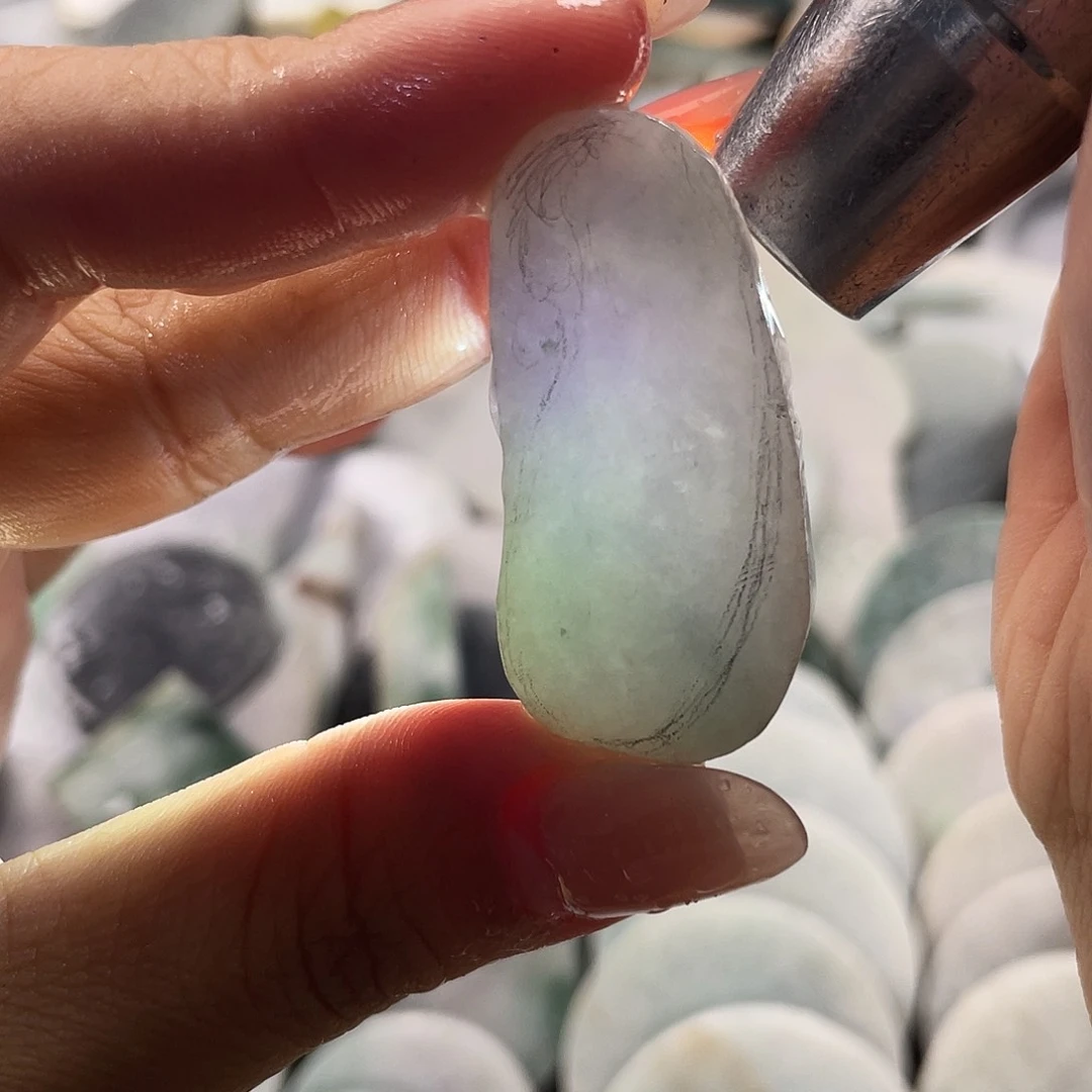 颈饰未镶嵌翡翠1