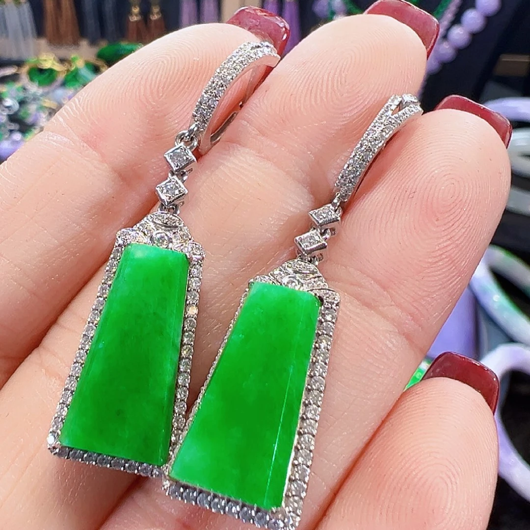 翡翠18K金镶嵌耳饰签收后24小时鉴赏期