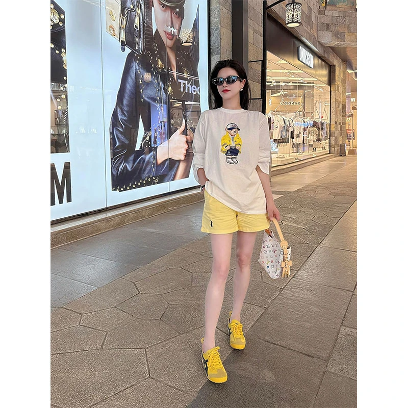 2025新款显瘦遮肉韩版慵懒风白色圆领小熊上衣黄色休闲短裤两件套