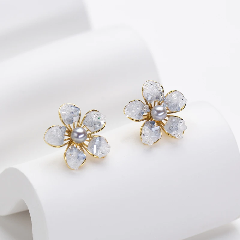 “碎碎冰”冰蓝花真多麻珍珠耳钉4-5mm s925 2159H00DY