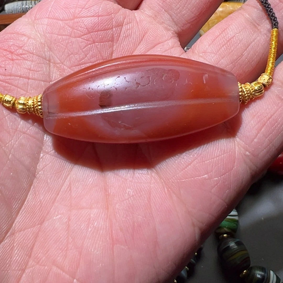 南红玛瑙颈饰未镶嵌