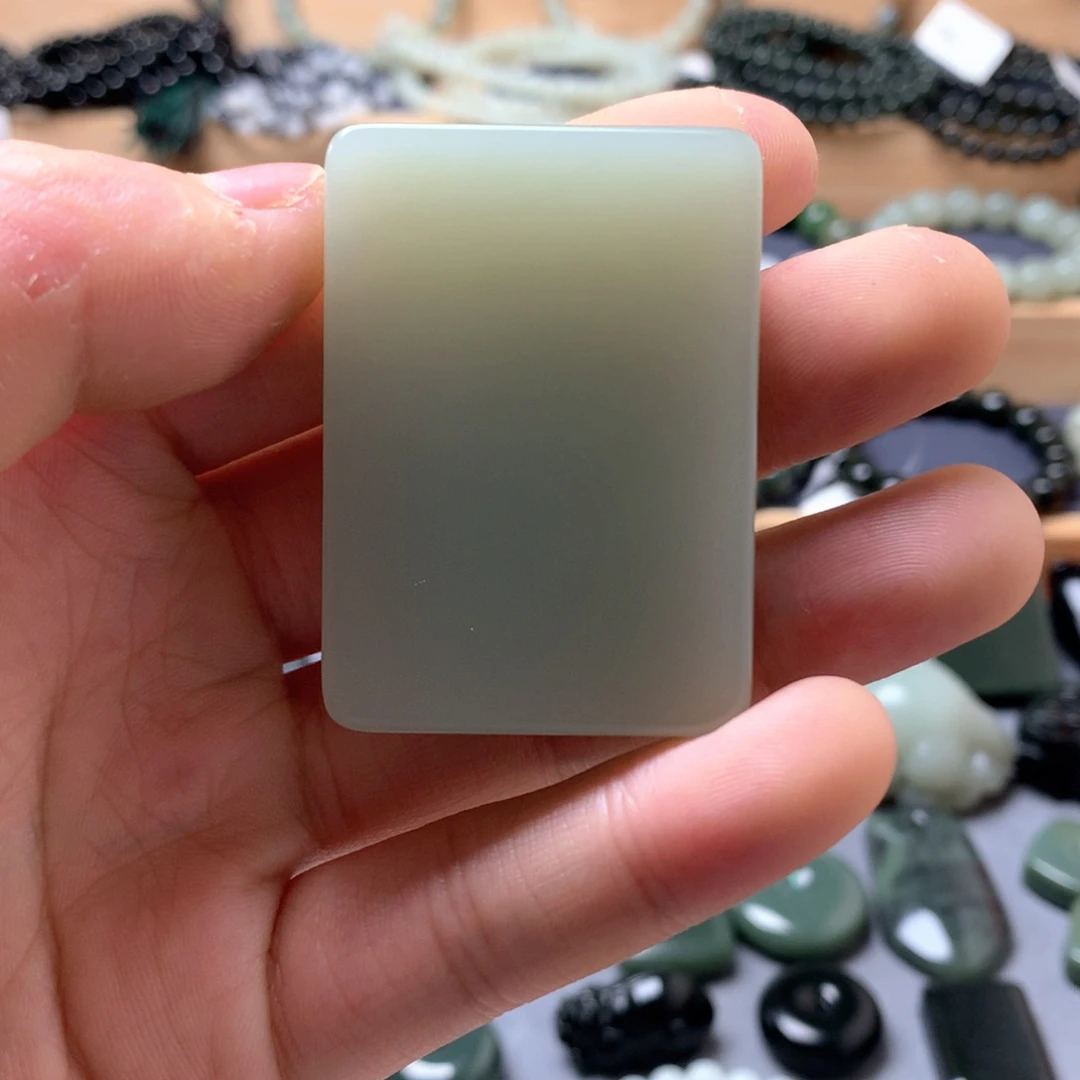 未镶嵌和田玉（糖玉）摆件水