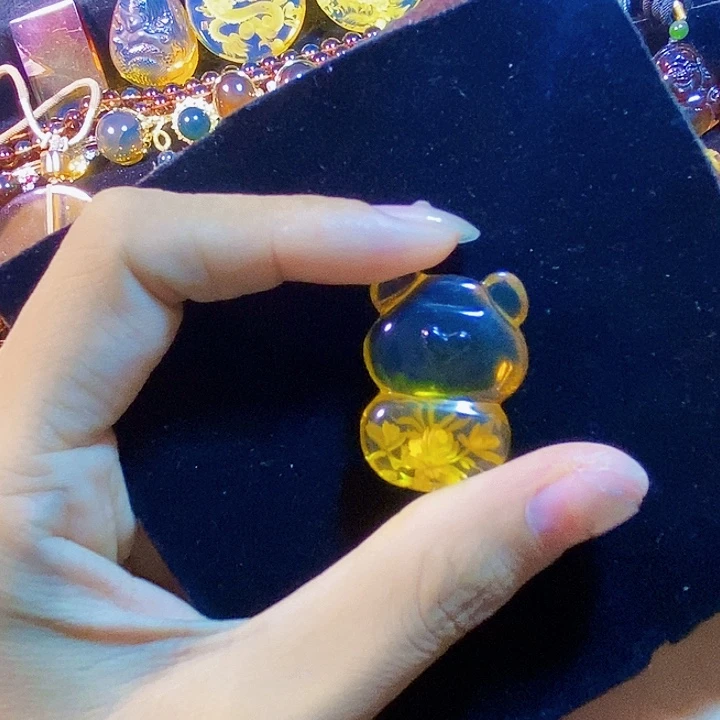 蓝珀未镶嵌珠宝奇石墨西哥蓝珀小熊