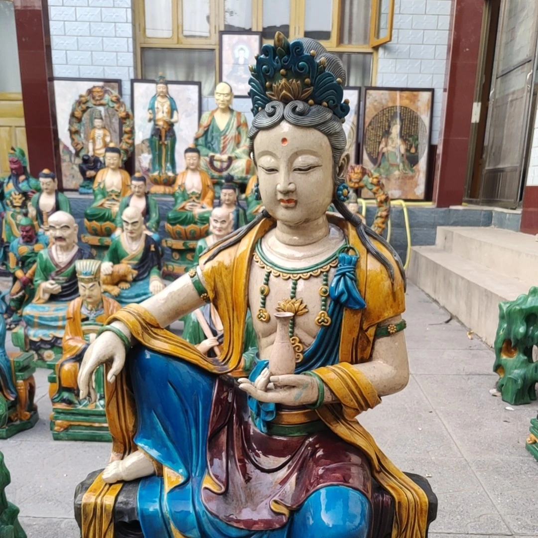 琉璃三彩造像自在观音高度110厘米