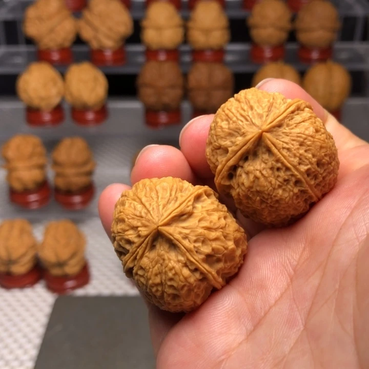 文玩核桃把件15密纹三棱