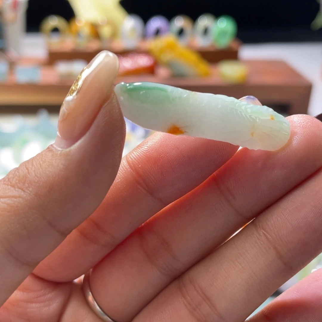 定制翡翠未镶嵌翡翠