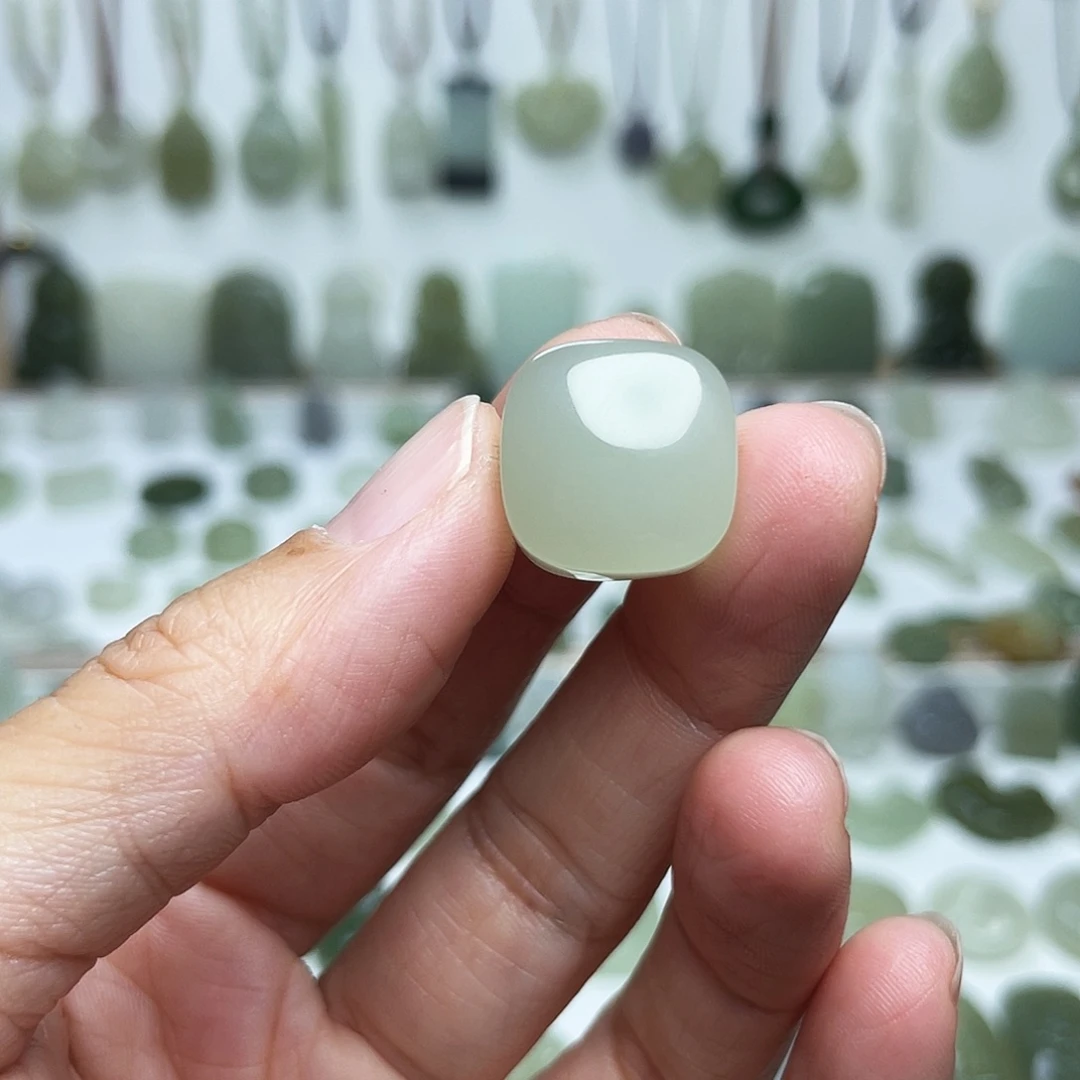 颈饰未镶嵌和田玉笑****笑