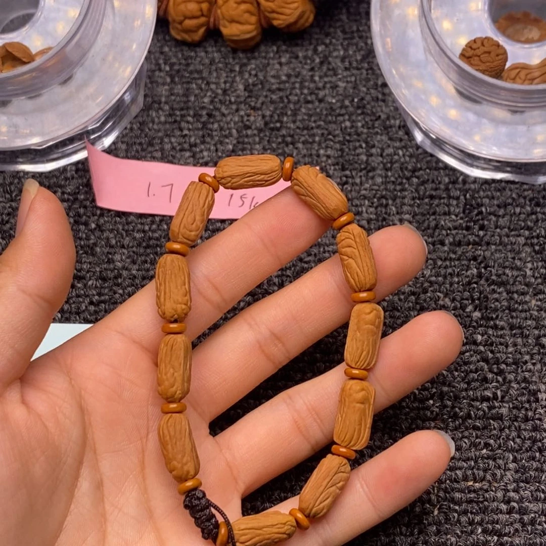 秦岭山脉龙纹桃核