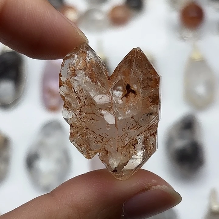 未镶嵌水晶颈饰巴基斯坦红泥闪灵钻34mm+