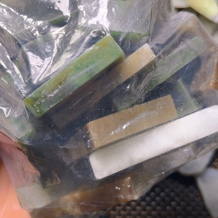 未镶嵌和田玉珠宝半成品拉*