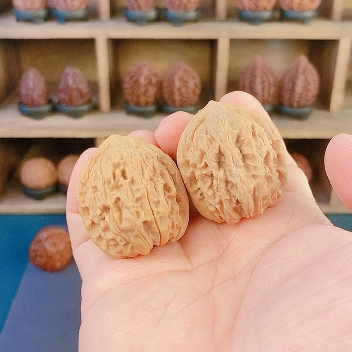 吊坠文玩核桃054太行鸡心