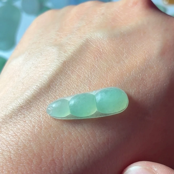 定制翡翠未镶嵌包工