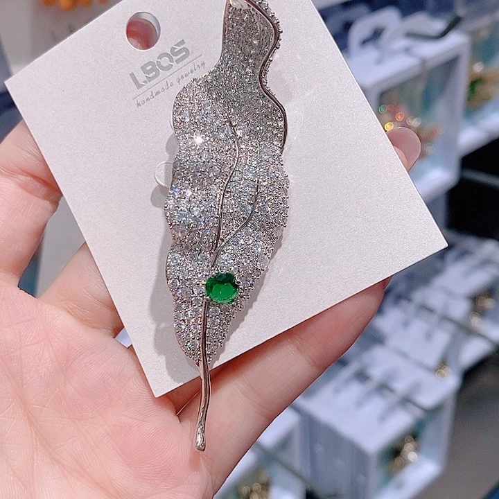 锆石铜合金叶子胸针