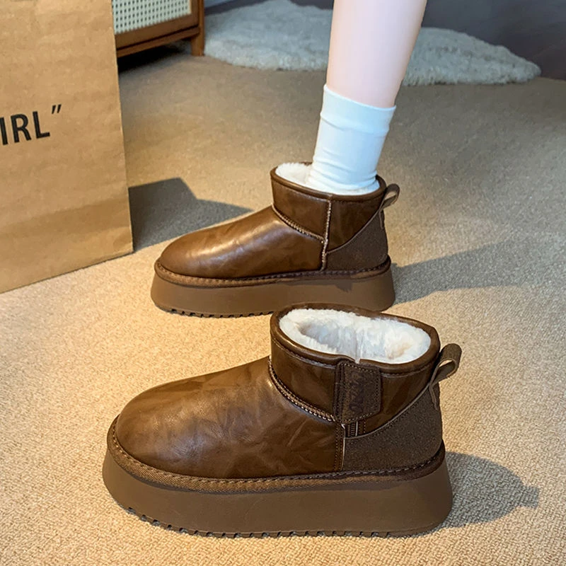 雪地靴女2024新款冬季保暖东北加绒加厚棉鞋时尚皮毛一体防水棉靴