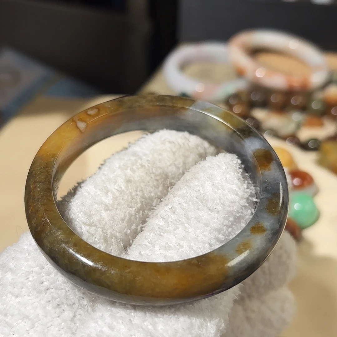 翡翠未镶嵌颈饰53.8，原野牧歌