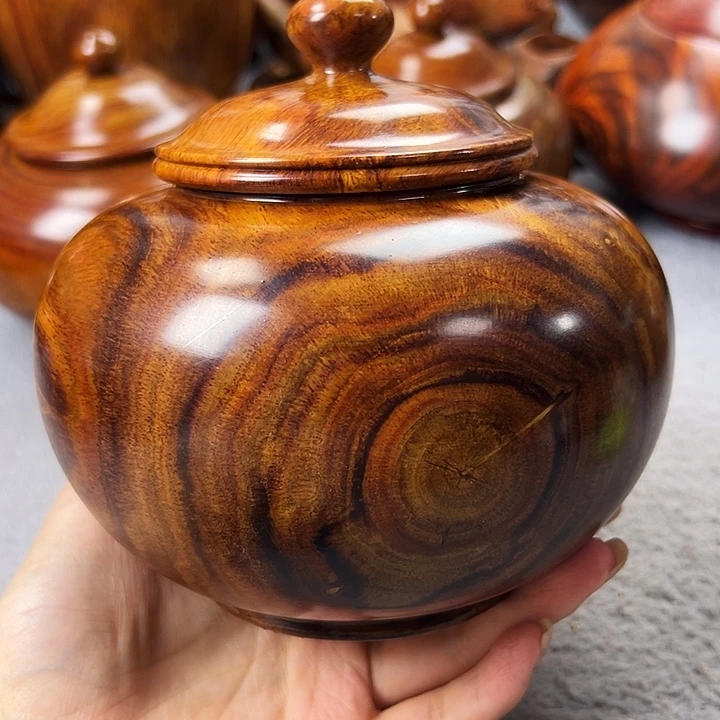 海*越南黄花梨茶叶罐一个