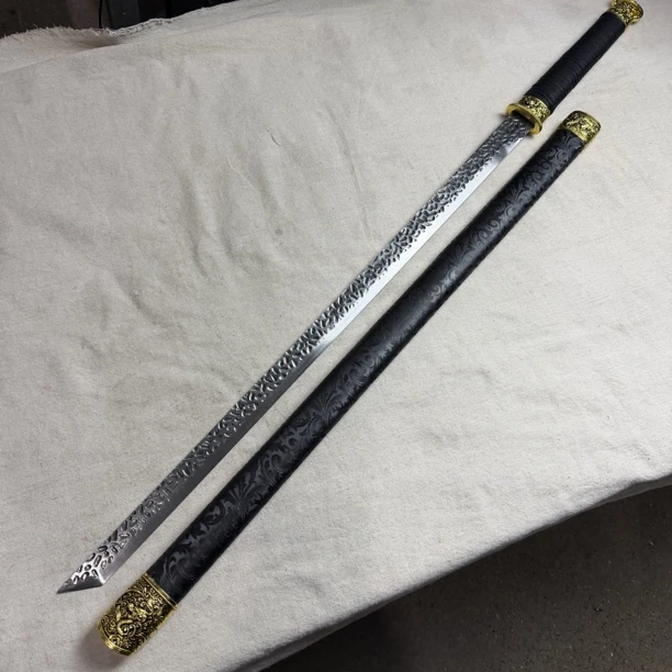 3482。龙泉昊天宝剑唐横刀高锰钢包皮鞘未开刃