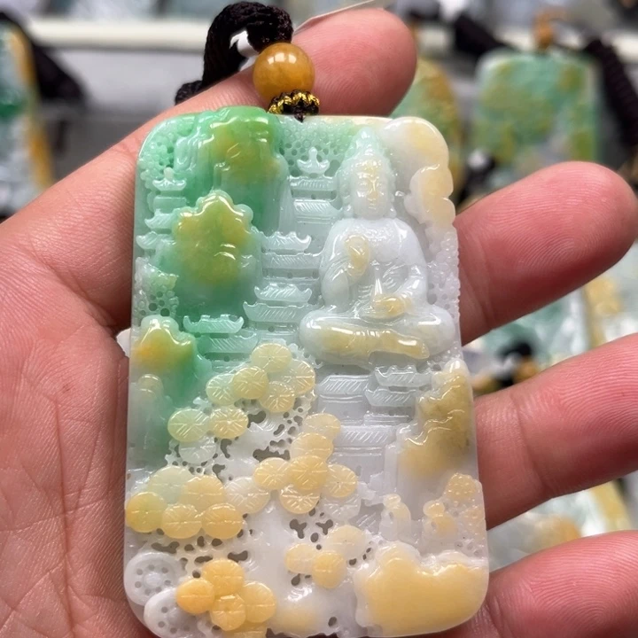 翡翠未镶嵌颈饰翡翠首饰