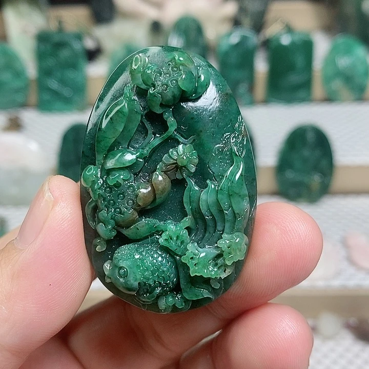 未镶嵌独山玉颈饰