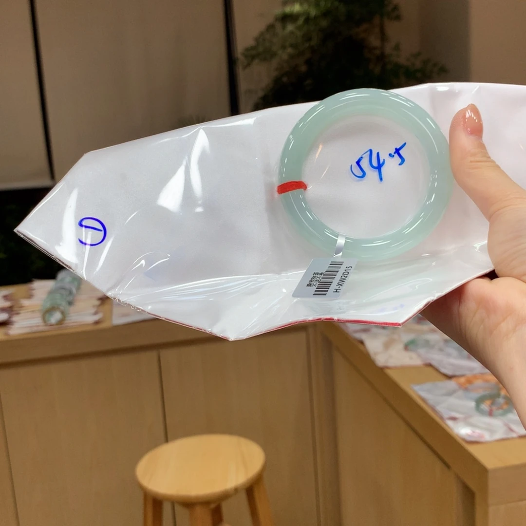 未镶嵌手镯翡翠不退不换