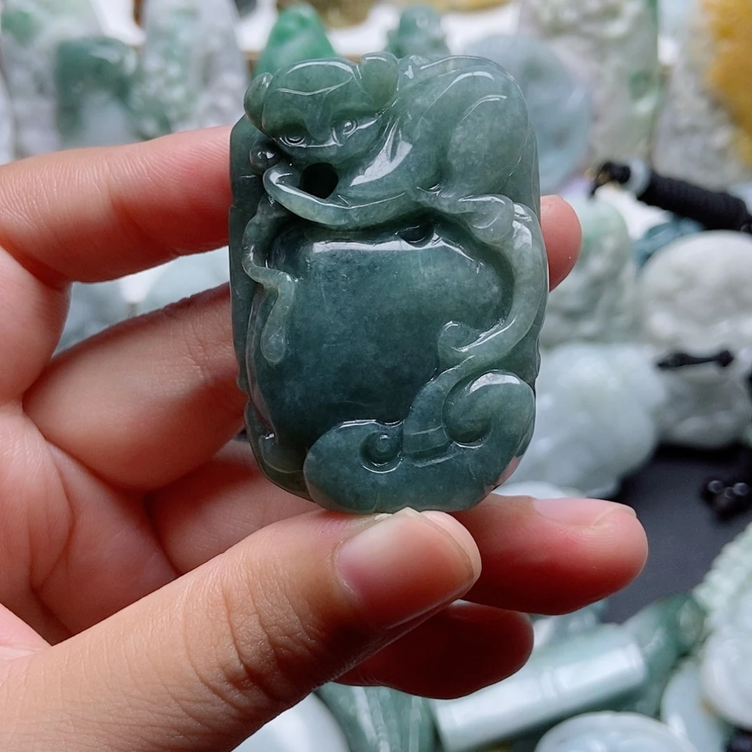 翡翠未镶嵌吊坠(不含链)1
