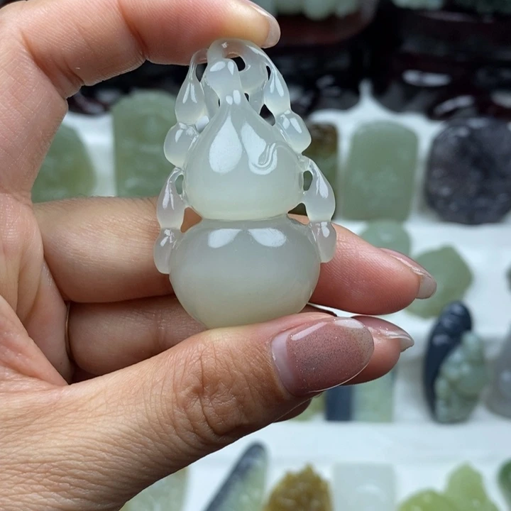 和田玉未镶嵌颈饰83