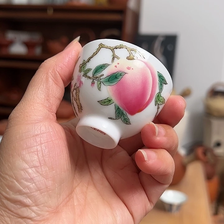 【闪购商品】云***。手绘寿桃大约50c