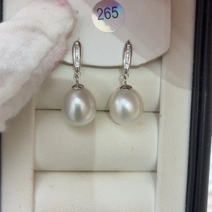 海水珍珠银S925镶嵌耳饰