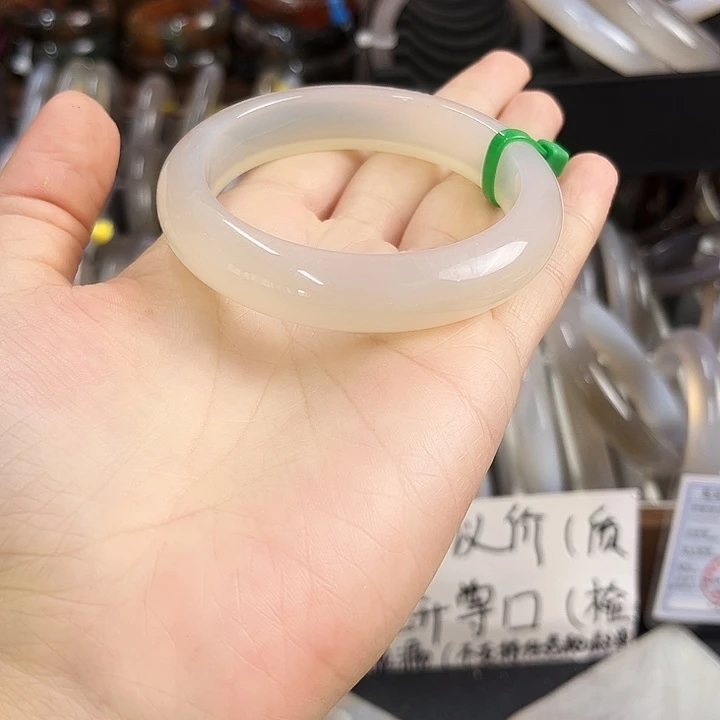 手镯玛瑙/玉髓未镶嵌
