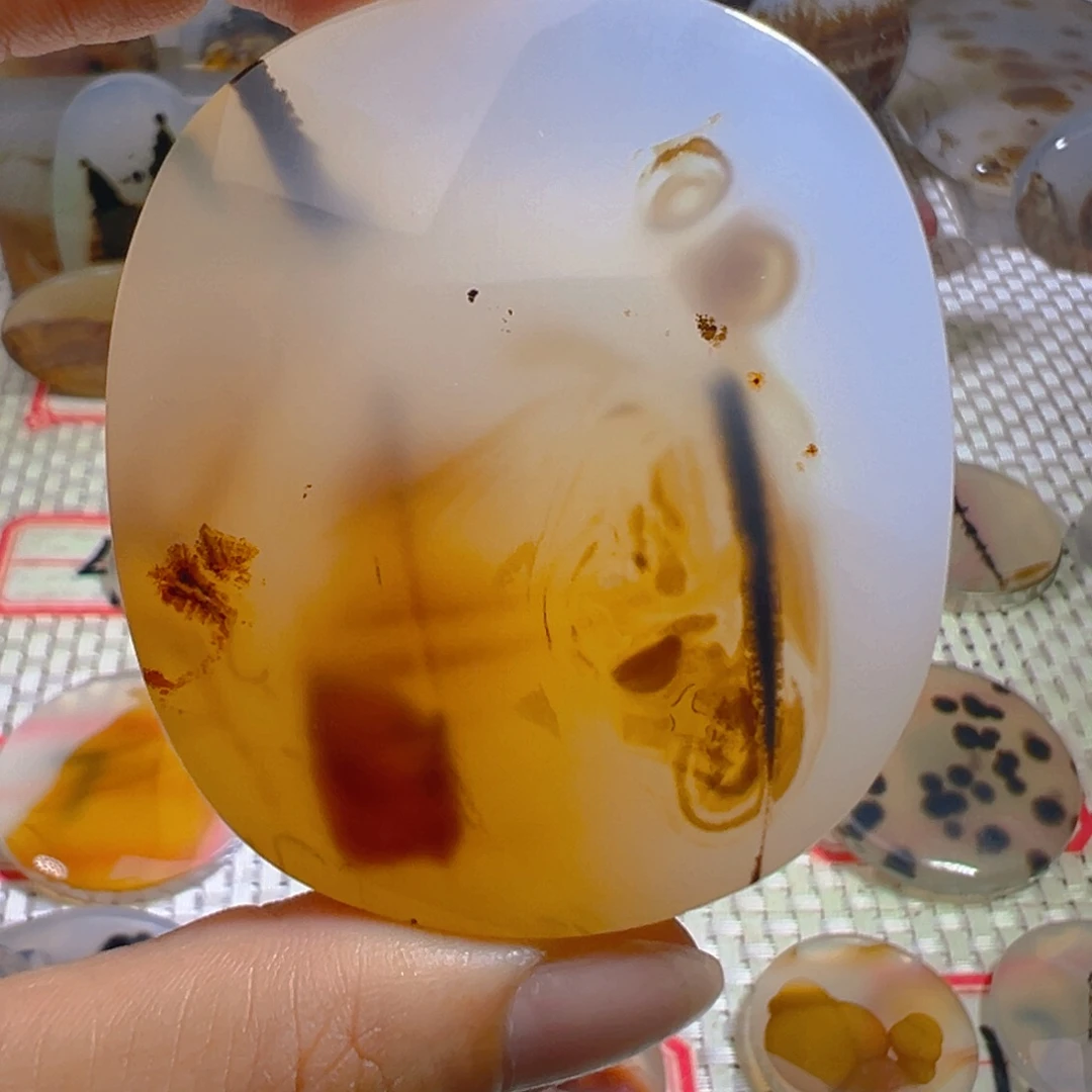 玛瑙/玉髓颈饰未镶嵌