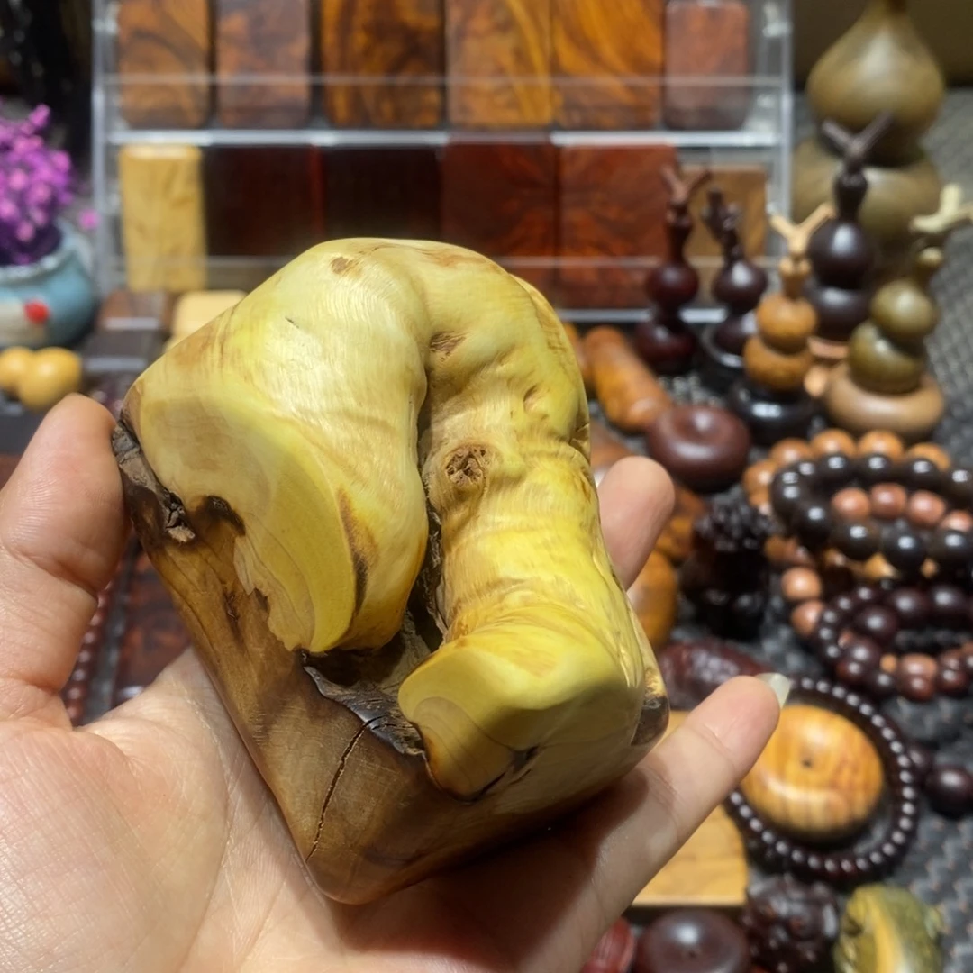 木畅**来枣木瑕疵木块一个