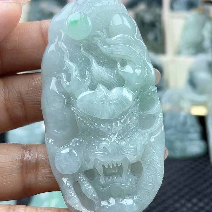 颈饰未镶嵌翡翠天然翡翠龙牌